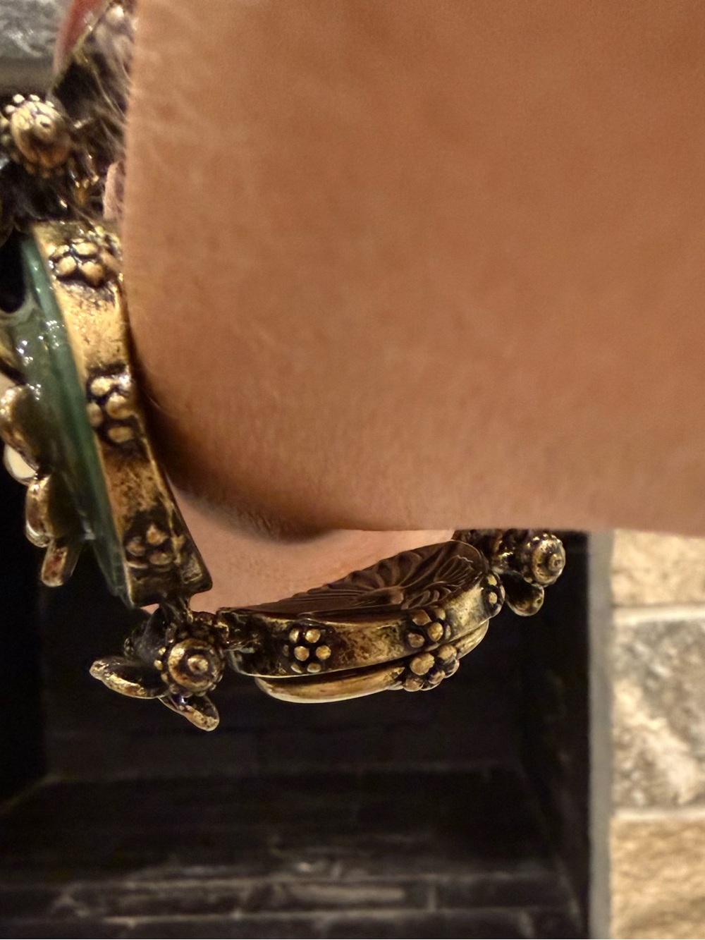 Antique gold enamel floral bracelet - Picture 7 of 7